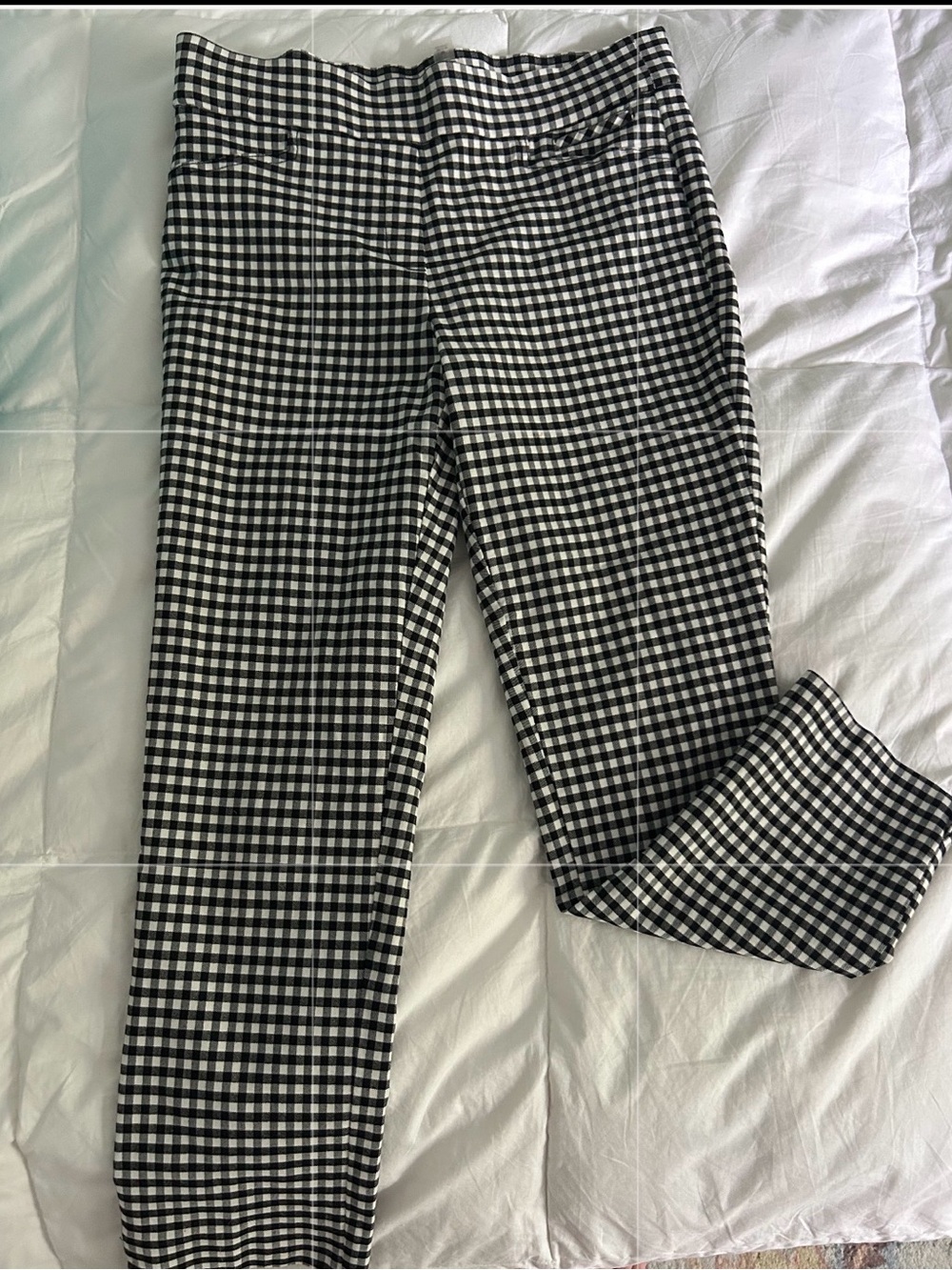 Anne Klein Black and White Gingham Capris size M